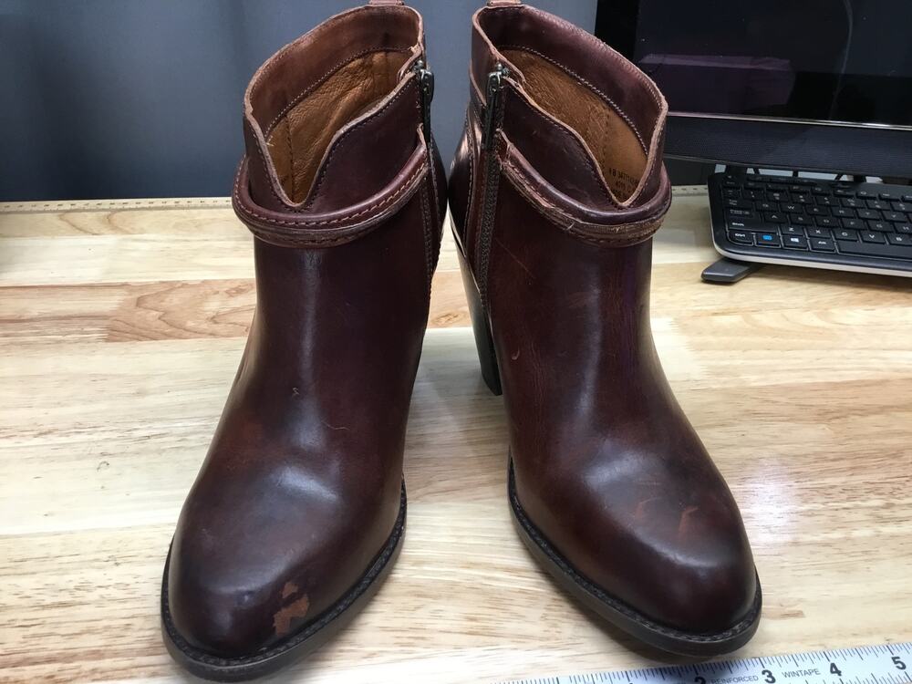 Frye Jenny Seam Women's 9 Brown Leather Side Zip Round Toe Buckle Bootie Boots